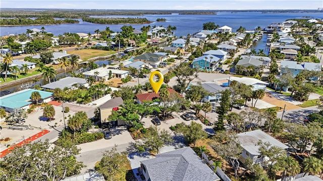 5441-5451 Oak Ridge AVE, Fort Myers Beach, FL 33931