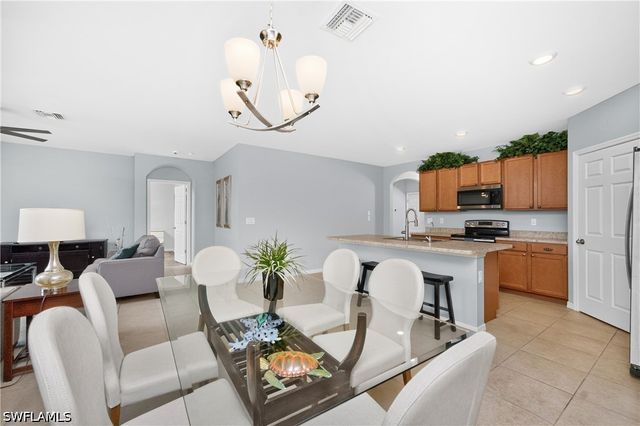 7492 Mikasa DR, Punta Gorda, FL 33950