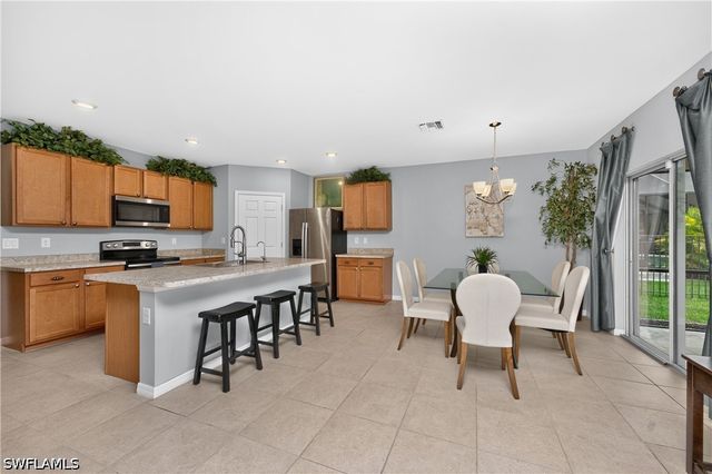 7492 Mikasa DR, Punta Gorda, FL 33950