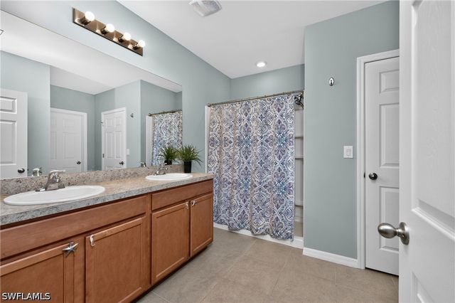 7492 Mikasa DR, Punta Gorda, FL 33950