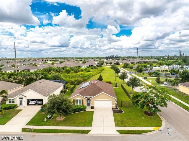 7492 Mikasa DR, Punta Gorda, FL 33950