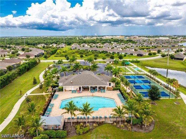 7492 Mikasa DR, Punta Gorda, FL 33950