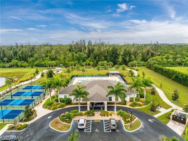7492 Mikasa DR, Punta Gorda, FL 33950