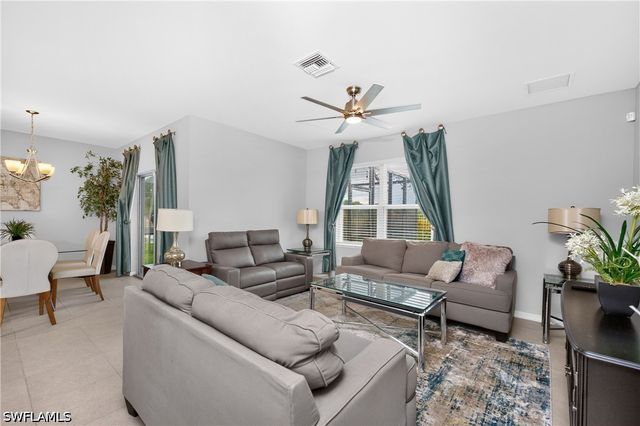 7492 Mikasa DR, Punta Gorda, FL 33950