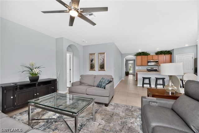 7492 Mikasa DR, Punta Gorda, FL 33950