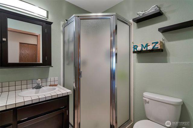 651 SE Bayshore Drive #B304, Oak Harbor, WA 98277