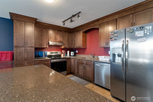 651 SE Bayshore Drive #B304, Oak Harbor, WA 98277