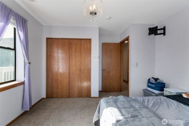 651 SE Bayshore Drive #B304, Oak Harbor, WA 98277