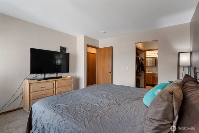 651 SE Bayshore Drive #B304, Oak Harbor, WA 98277