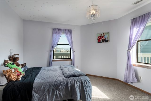 651 SE Bayshore Drive #B304, Oak Harbor, WA 98277