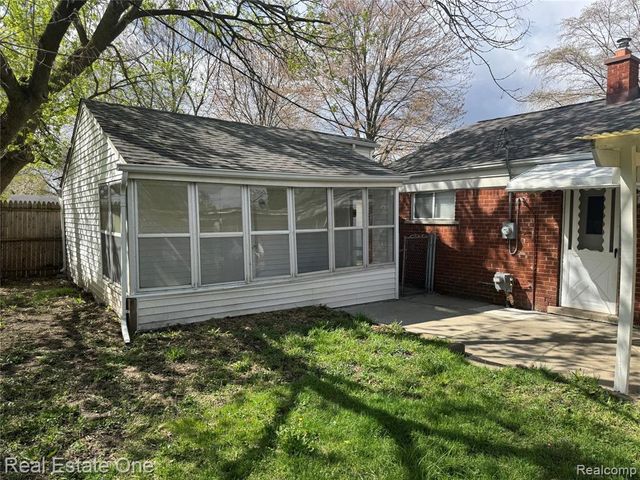 24344 Rosemarie Avenue, Warren, MI 48089