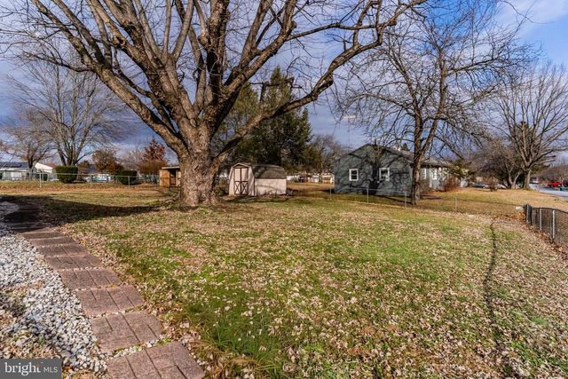 1913 MAPLEWOOD DRIVE, Carlisle, PA 17013