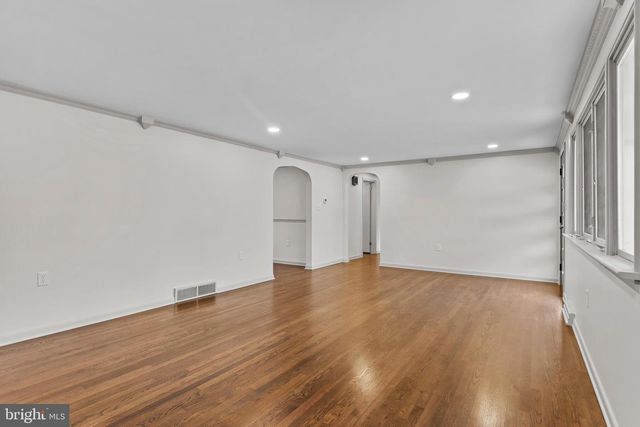 1913 MAPLEWOOD DRIVE, Carlisle, PA 17013