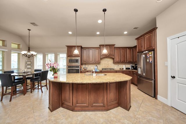 18614 Town Bluff Drive, Cypress, TX 77433