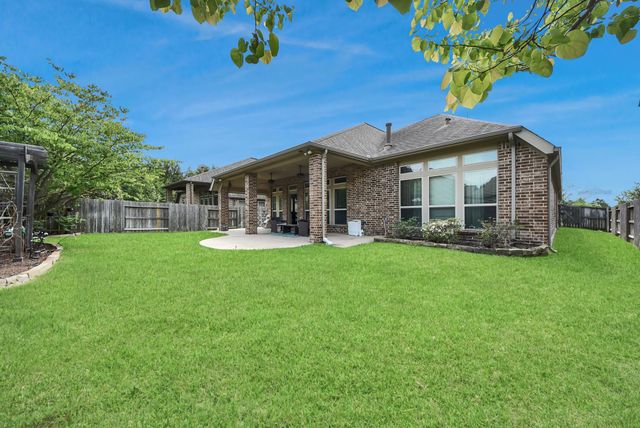 18614 Town Bluff Drive, Cypress, TX 77433