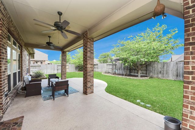 18614 Town Bluff Drive, Cypress, TX 77433