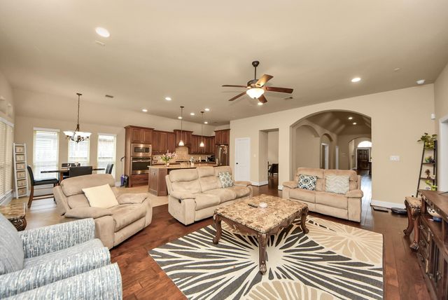 18614 Town Bluff Drive, Cypress, TX 77433