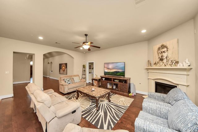 18614 Town Bluff Drive, Cypress, TX 77433