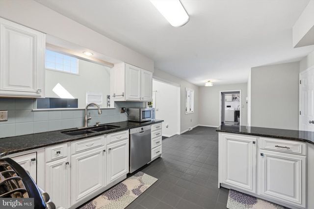 9 KATIE LN, Mohnton, PA 19540