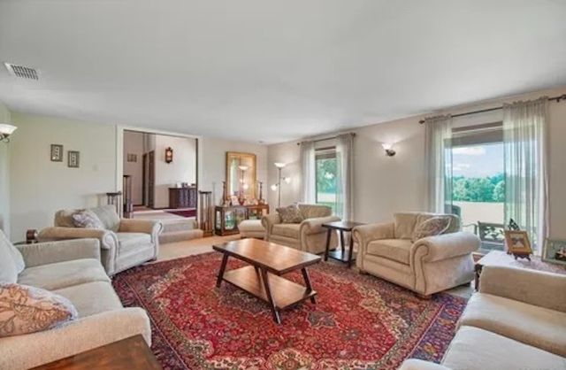 11074 W 64 (3 Homes+50ac) Highway, Overton, TX 75684