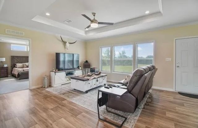 11074 W 64 (3 Homes+50ac) Highway, Overton, TX 75684