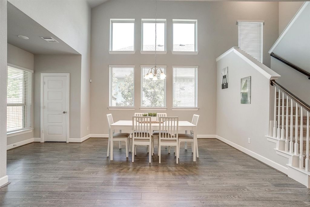 7508 Pondview Lane, Fort Worth, TX 76123