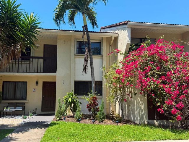 22415 SW 61st Way 106, Boca Raton, FL 33428