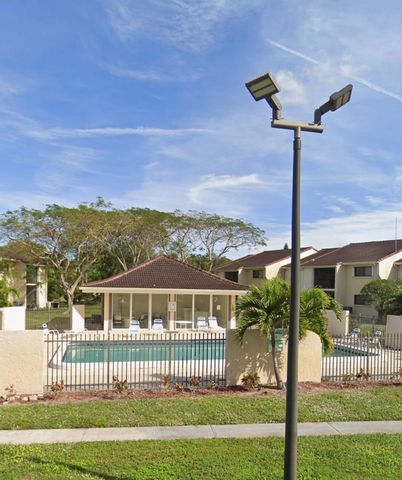 22415 SW 61st Way 106, Boca Raton, FL 33428