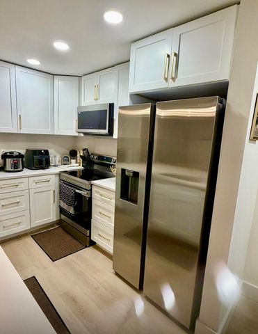 22415 SW 61st Way 106, Boca Raton, FL 33428