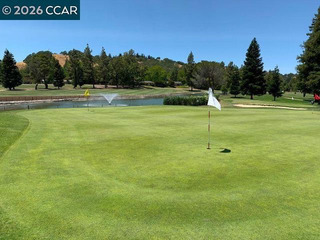 2733 Ptarmigan Dr 2, Walnut Creek, CA 94595