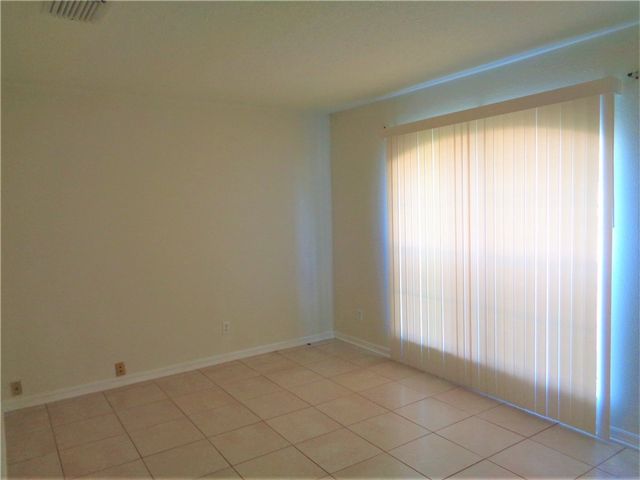 5855 22nd Street, Vero Beach, FL 32966