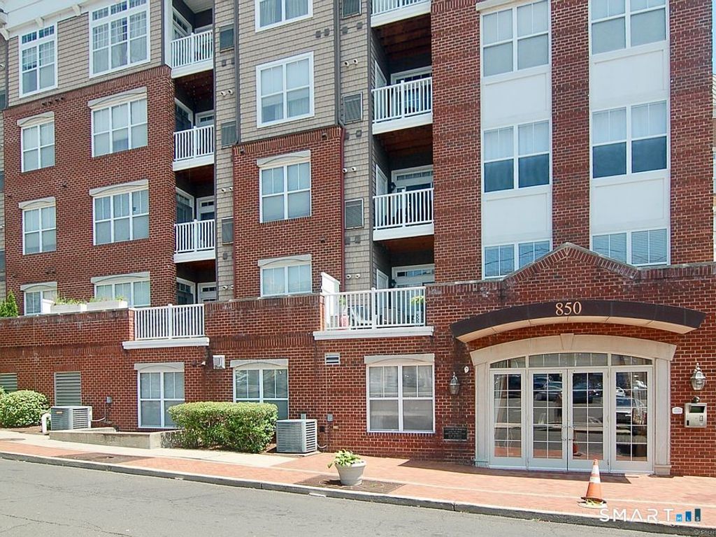 850 East Main Street APT 526, Stamford, CT 06902