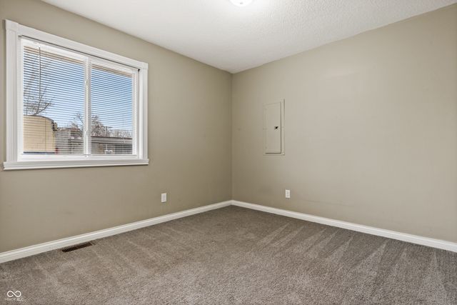 206 N Grant Street, Edinburgh, IN 46124