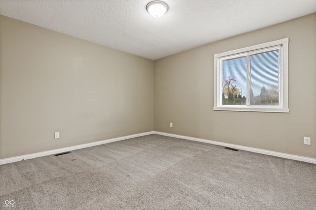 206 N Grant Street, Edinburgh, IN 46124