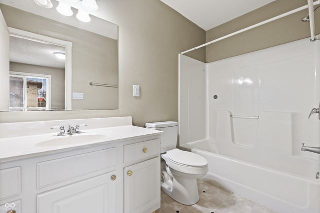 206 N Grant Street, Edinburgh, IN 46124