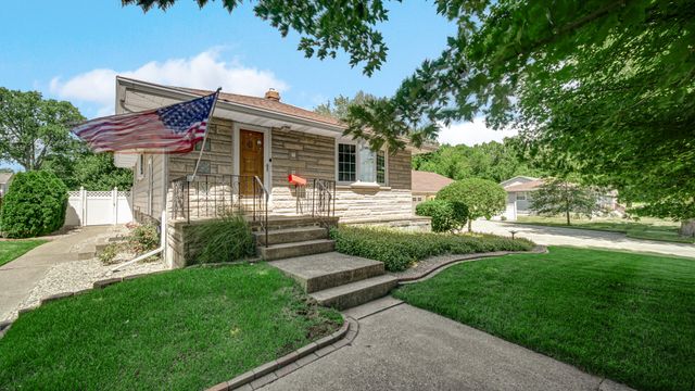 2266 Parke Street, Lake Station, IN 46405