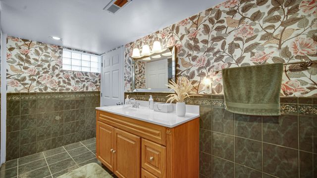 2266 Parke Street, Lake Station, IN 46405
