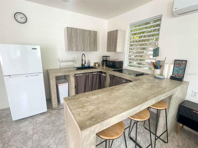 376 CALLE GIRASOL, Vieques, PR 00765