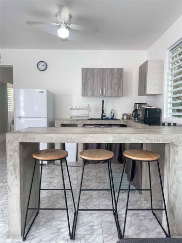 376 CALLE GIRASOL, Vieques, PR 00765