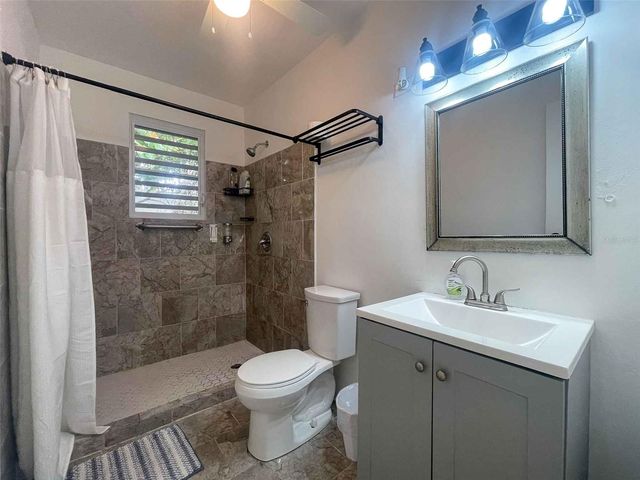 376 CALLE GIRASOL, Vieques, PR 00765