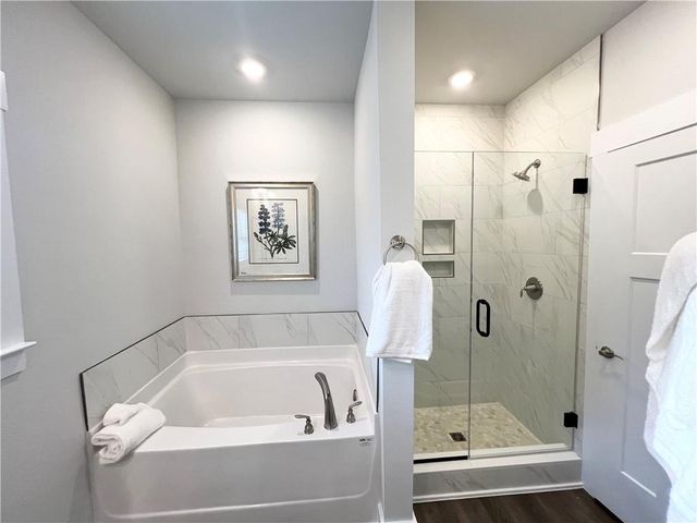 4058 Leighton Place Drive, Mobile, AL 36693