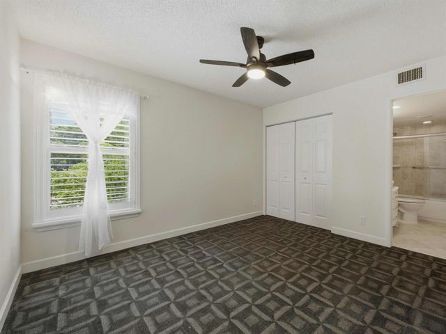 7280 Amberly Lane 201, Delray Beach, FL 33446