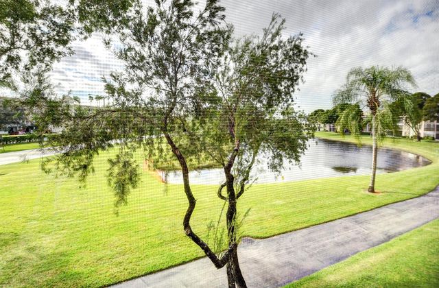 7280 Amberly Lane 201, Delray Beach, FL 33446