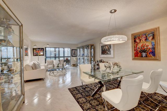 7280 Amberly Lane 201, Delray Beach, FL 33446