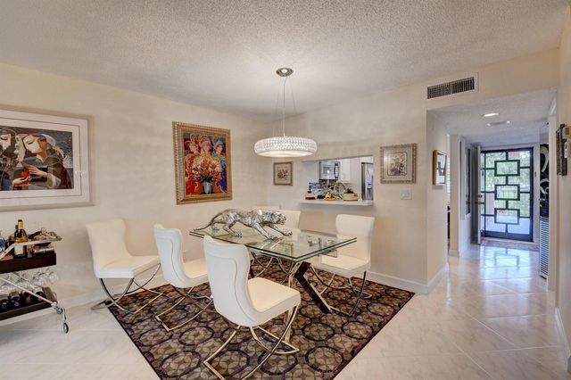 7280 Amberly Lane 201, Delray Beach, FL 33446