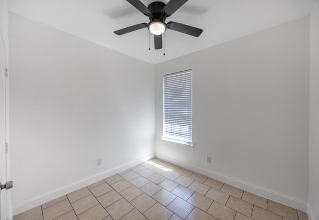 1236 E Fogg Street, Fort Worth, TX 76115