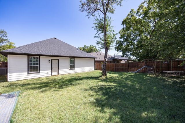 1236 E Fogg Street, Fort Worth, TX 76115