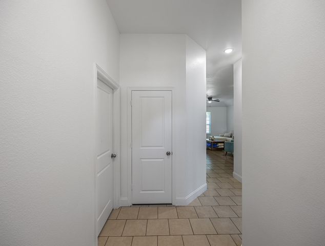 1236 E Fogg Street, Fort Worth, TX 76115