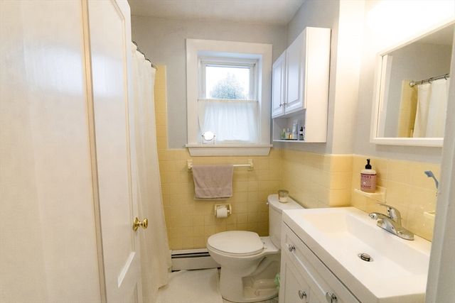 10 Maple Circle 1, Marblehead, MA 01945