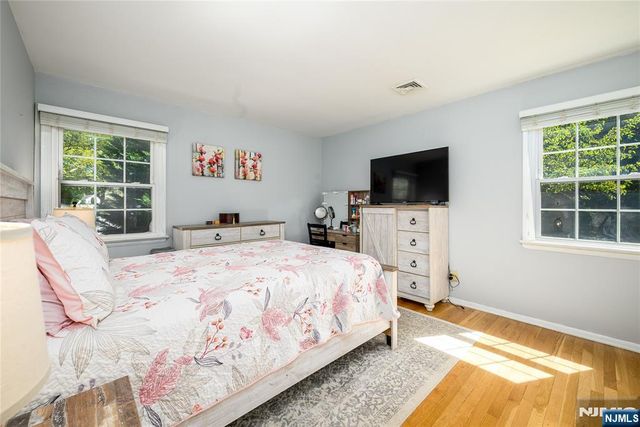 624 West Drive, Paramus, NJ 07652